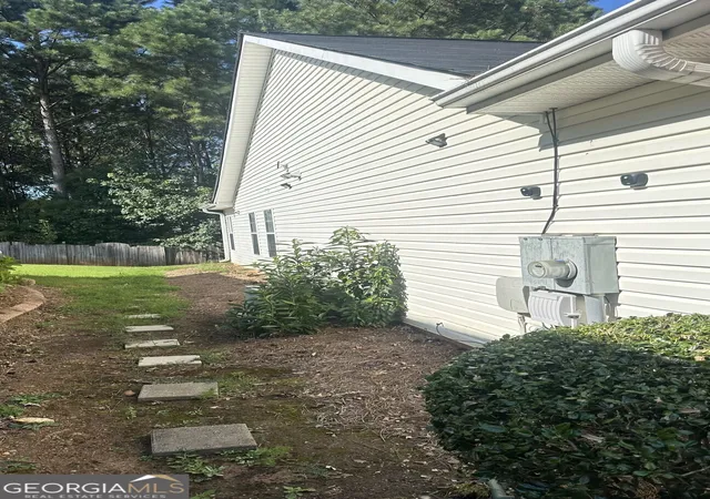 Photo 3 of Single family home for sale at 79 Riva Ridge Ln, Newnan, GA 30263 | MLS# 10840920 | Listing updated on 2026-09-19