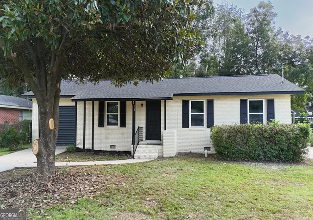 Photo 2 of Single family home for sale at 113 Linda Dr, Warner Robins, GA 31093 | MLS# 10849304 | Listing updated on 2026-09-22