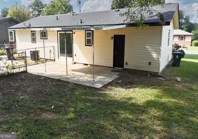 Photo 4 of Single family home for sale at 113 Linda Dr, Warner Robins, GA 31093 | MLS# 10849304 | Listing updated on 2026-09-22