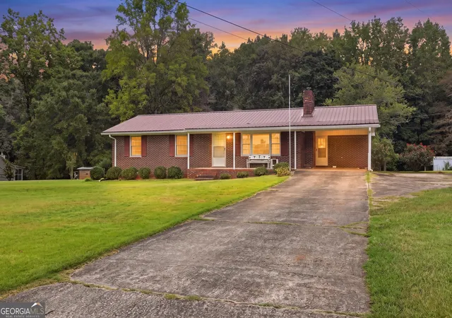 Photo 1 of Single family home for sale at 57 Defoor Rd, Toccoa, GA 30577 | MLS# 10845762 | Listing updated on 2026-09-30