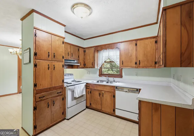 Photo 2 of Single family home for sale at 57 Defoor Rd, Toccoa, GA 30577 | MLS# 10845762 | Listing updated on 2026-09-30