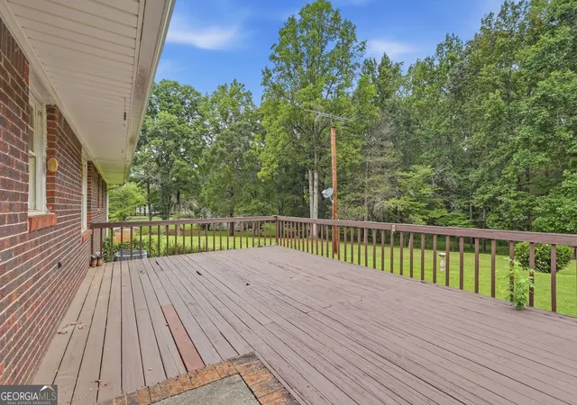 Photo 3 of Single family home for sale at 57 Defoor Rd, Toccoa, GA 30577 | MLS# 10845762 | Listing updated on 2026-09-30