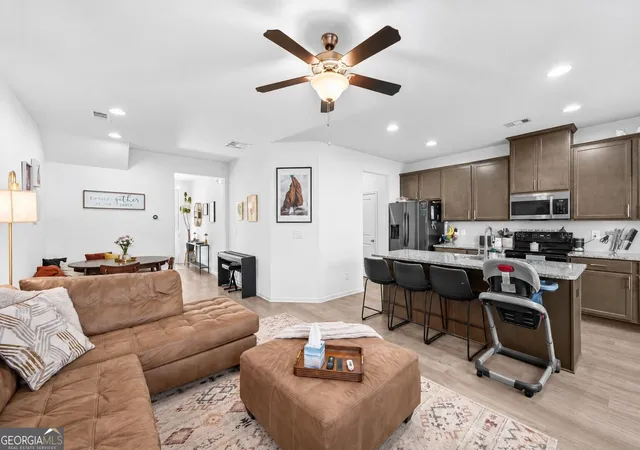 Photo 3 of Townhouse for sale at 5140 Madeline Pl, Stone Mountain, GA 30083 | MLS# 10842528 | Listing updated on 2026-10-02