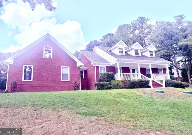 Photo 1 of Single family home for sale at 2660 Sandy Crk Cir, Loganville, GA 30052 | MLS# 10838832 | Listing updated on 2026-09-17