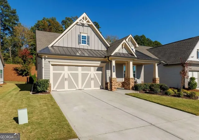 Photo 2 of Single family home for sale at 125 Hickory Blfs Pkwy, Canton, GA 30114 | MLS# 10879432 | Listing updated on 2026-10-28