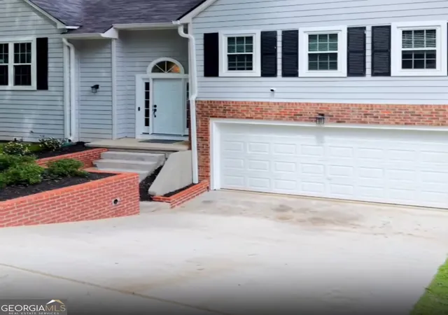 Photo 3 of Single family home for sale at 4281 E Meadow Dr, Duluth, GA 30096 | MLS# 10841775 | Listing updated on 2026-09-08