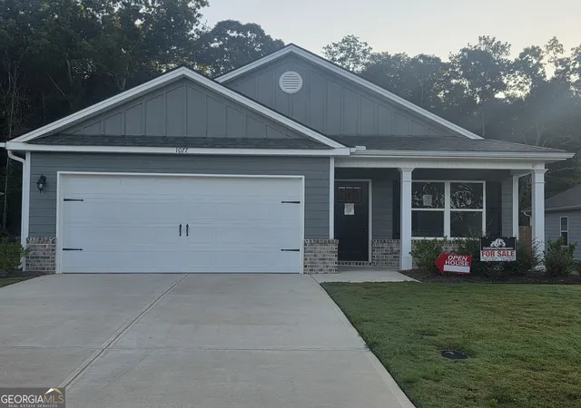 Photo 1 of Single family home for sale at 1077 Jeannine Ln, Winder, GA 30680 | MLS# 10556357 | Listing updated on 2026-09-15