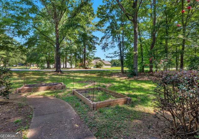 Photo 3 of Single family home for sale at 351 Waterford Dr, Jonesboro, GA 30238 | MLS# 10845198 | Listing updated on 2026-09-27
