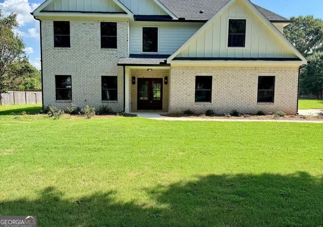 Photo 1 of Single family home for sale at 405 Norman Ct, Hampton, GA 30228 | MLS# 10851620 | Listing updated on 2026-10-07