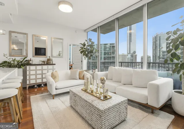 Photo 3 of Condo for sale at 1080 Peachtree St Ne #1712, Atlanta, GA 30309 | MLS# 10817393 | Listing updated on 2026-10-07