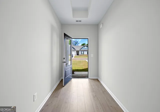 Photo 4 of Single family home for sale at 503 Charleston Pl, Villa Rica, GA 30180 | MLS# 10837419 | Listing updated on 2026-10-29