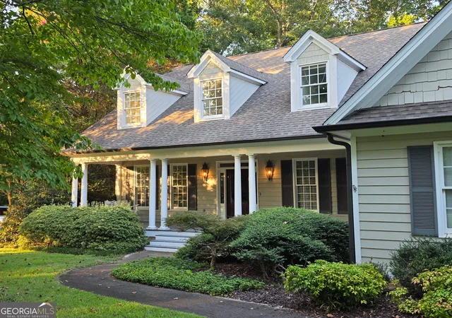 Photo 1 of Single family home for sale at 187 Shoreline Cir, Newnan, GA 30263 | MLS# 10850490 | Listing updated on 2026-10-05