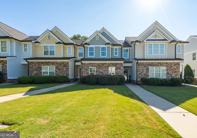 Photo 2 of Townhouse for sale at 1597 Lincoln Dr, Bogart, GA 30622 | MLS# 10845559 | Listing updated on 2026-09-28