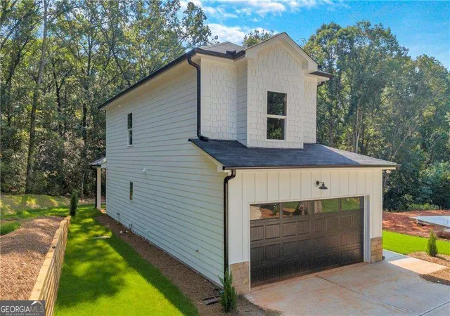 Photo 3 of Single family home for sale at 155 Carey St, Franklin Springs, GA 30662 | MLS# 10841461 | Listing updated on 2026-09-17