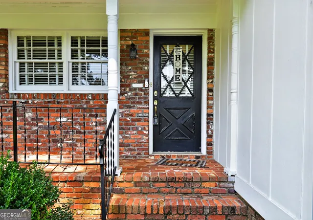 Photo 4 of Single family home for sale at 1629 Lowell Ln, Albany, GA 31707 | MLS# 10839827 | Listing updated on 2026-09-17