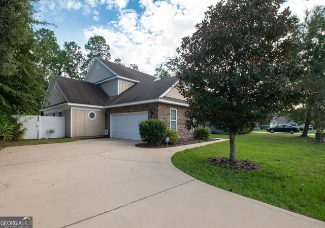 Photo 2 of Single family home for sale at 303 Overlook Bnd, Kingsland, GA 31548 | MLS# 10841253 | Listing updated on 2026-10-02