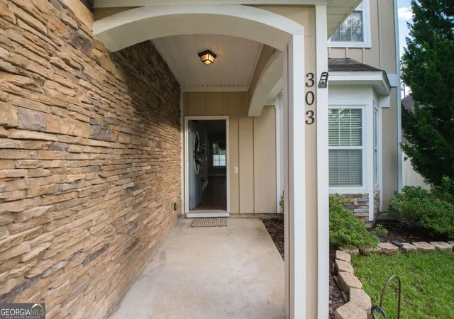 Photo 3 of Single family home for sale at 303 Overlook Bnd, Kingsland, GA 31548 | MLS# 10841253 | Listing updated on 2026-10-09