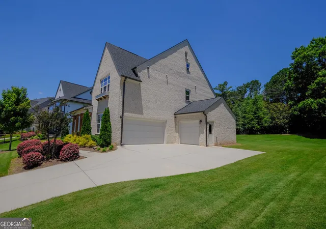 Photo 2 of Single family home for sale at 5048 Dinant Dr, Johns Creek, GA 30022 | MLS# 10841947 | Listing updated on 2026-09-08