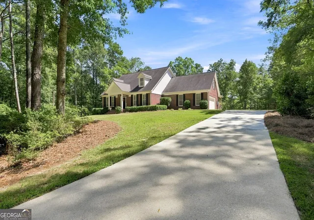 Photo 3 of Single family home for sale at 3140 Ne Haverhill Cvs, Conyers, GA 30012 | MLS# 10841046 | Listing updated on 2026-09-16