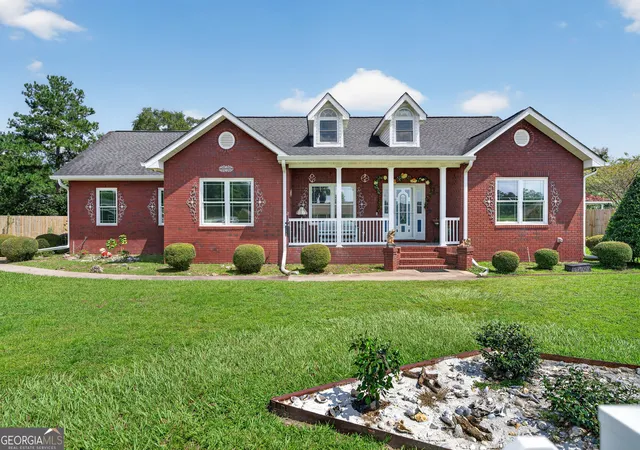 Photo 1 of Single family home for sale at 932 Hitching Post Ln, Waycross, GA 31503 | MLS# 10846968 | Listing updated on 2026-09-30