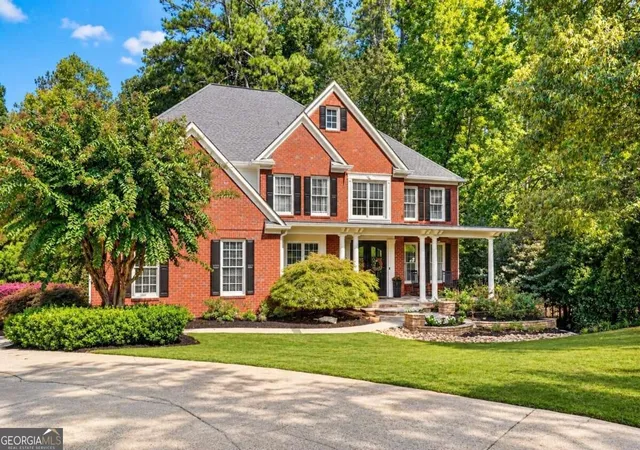 Photo 1 of Single family home for sale at 335 Chickering Lake Ct, Roswell, GA 30075 | MLS# 10873250 | Listing updated on 2026-10-30