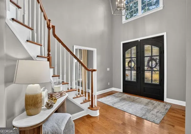 Photo 4 of Single family home for sale at 335 Chickering Lake Ct, Roswell, GA 30075 | MLS# 10873250 | Listing updated on 2026-10-30