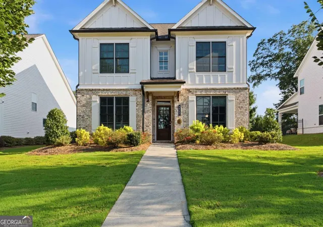 Single family home for sale at 3241 Rockbridge Rd, Avondale Estates, GA 30002 | MLS# 10827139