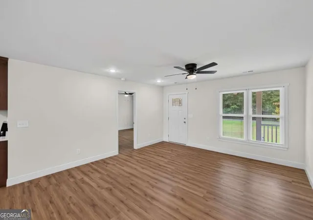 Photo 3 of Single family home for sale at 1275 Lake Dow Rd, Mcdonough, GA 30252 | MLS# 10839399 | Listing updated on 2026-09-17