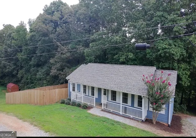 Photo 2 of Single family home for sale at 950 Duck Thurmond Rd, Dawsonville, GA 30534 | MLS# 10835537 | Listing updated on 2026-09-11