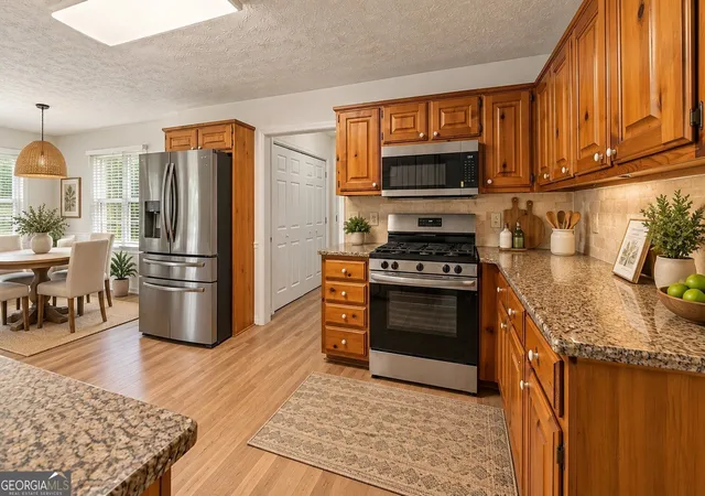 Photo 3 of Single family home for sale at 150 Acorn Dr, Mcdonough, GA 30253 | MLS# 10851100 | Listing updated on 2026-10-06