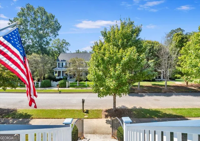 Photo 2 of Single family home for sale at 579 Village Rd, Madison, GA 30650 | MLS# 10850908 | Listing updated on 2026-09-29