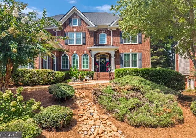 Photo 2 of Single family home for sale at 2744 Fairway Knoll Ct, Dacula, GA 30019 | MLS# 10835637 | Listing updated on 2026-10-06