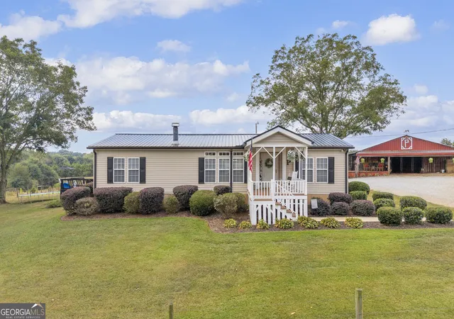 Photo 2 of Manufactured home for sale at 2439 Faye Carey Rd, Danielsville, GA 30633 | MLS# 10848270 | Listing updated on 2026-09-22