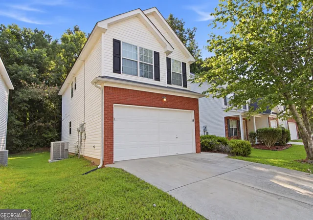 Photo 2 of Single family home for sale at 2429 Wood Bnd Ln, Riverdale, GA 30296 | MLS# 10848433 | Listing updated on 2026-09-18