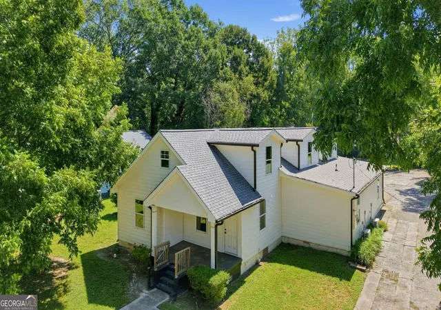 Photo 3 of Single family home for sale at 134 E 5th Street, Monroe, GA 30655 | MLS# 10850828 | Listing updated on 2026-10-06