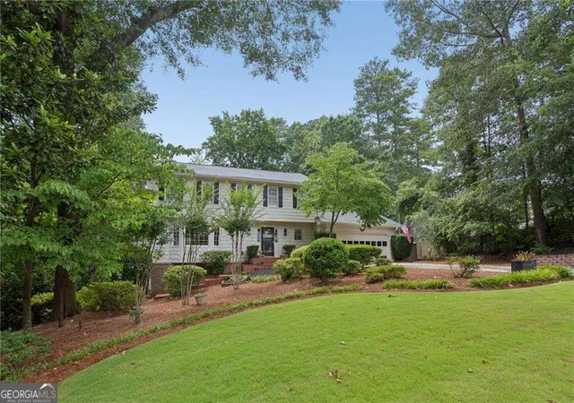 Photo 1 of Single family home for sale at 3825 Creekview Dr Ne, Marietta, GA 30068 | MLS# 10843100 | Listing updated on 2026-09-10