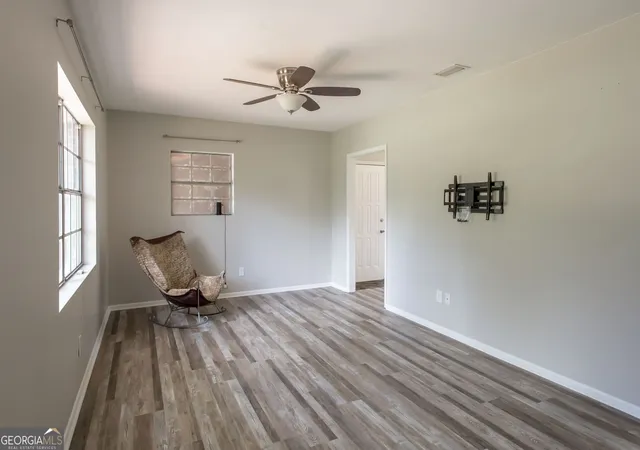 Photo 4 of Single family home for sale at 9890 Central Ave, Waycross, GA 31503 | MLS# 10841039 | Listing updated on 2026-09-19
