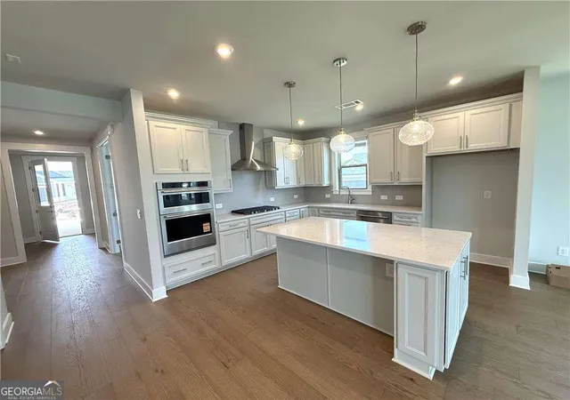 Photo 3 of Sale Pending at 2436 Naples St, Hoschton, GA 30548 | MLS# 10839597 | Listing updated on 2026-09-29