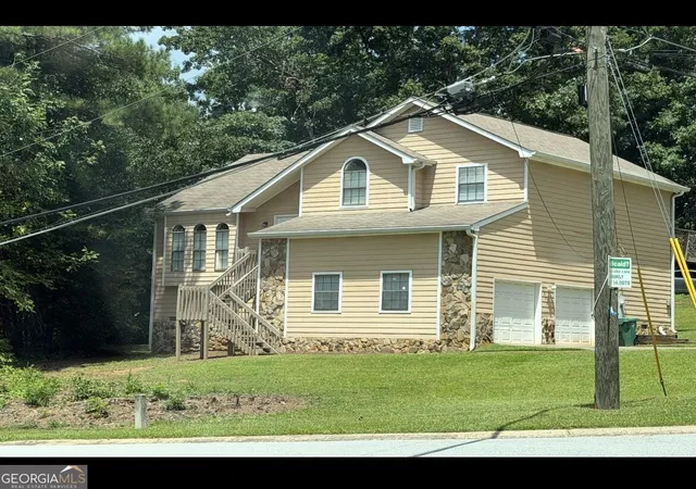 Photo 1 of Single family home for sale at 3803 Raiders Ridge Dr, Lithonia, GA 30038 | MLS# 10841250 | Listing updated on 2026-09-21