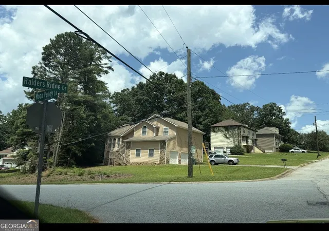 Photo 3 of Single family home for sale at 3803 Raiders Ridge Dr, Lithonia, GA 30038 | MLS# 10841250 | Listing updated on 2026-09-21