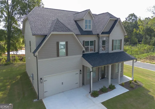 Photo 2 of Single family home for sale at 121 Bluecoat Trl, Byron, GA 31008 | MLS# 10699672 | Listing updated on 2026-09-03