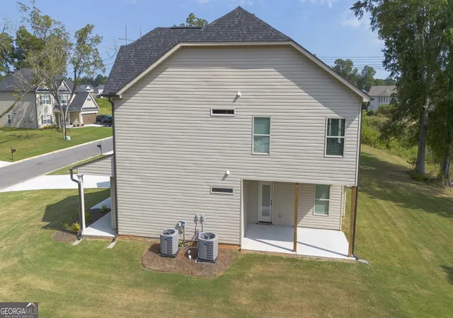 Photo 2 of Single family home for sale at 121 Bluecoat Trl, Byron, GA 31008 | MLS# 10699672 | Listing updated on 2026-09-03