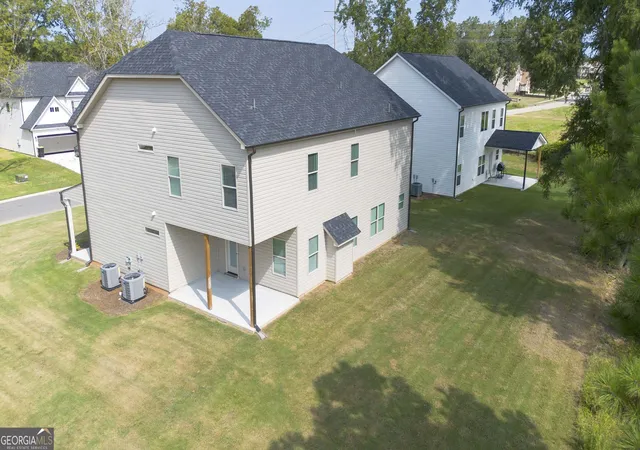 Photo 3 of Single family home for sale at 121 Bluecoat Trl, Byron, GA 31008 | MLS# 10699672 | Listing updated on 2026-09-03