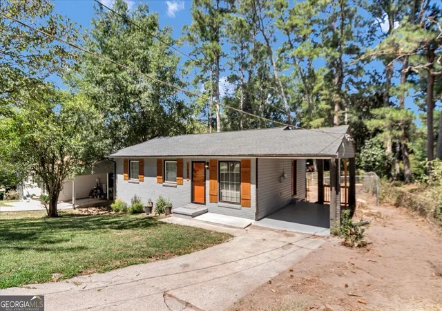 Photo 2 of Single family home for sale at 3683 Fairlane Dr Nw, Atlanta, GA 30331 | MLS# 10845048 | Listing updated on 2026-09-26