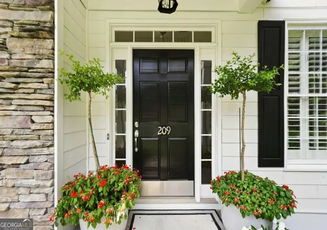 Photo 3 of Single family home for sale at 209 Brighten Ct, Alpharetta, GA 30004 | MLS# 10841458 | Listing updated on 2026-10-08