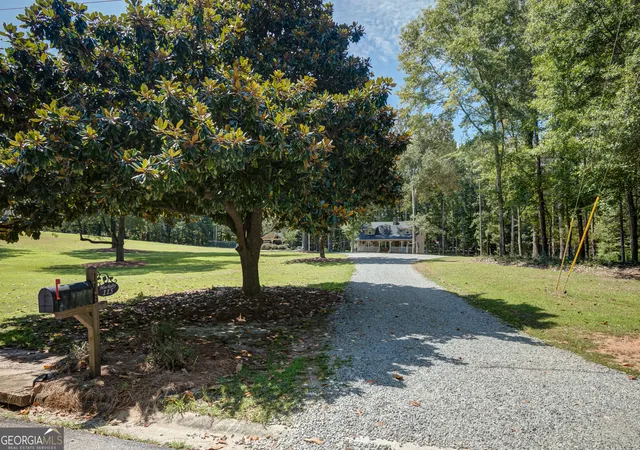 Photo 2 of Single family home for sale at 115 Keyland Dr, Fayetteville, GA 30215 | MLS# 10843273 | Listing updated on 2026-09-10
