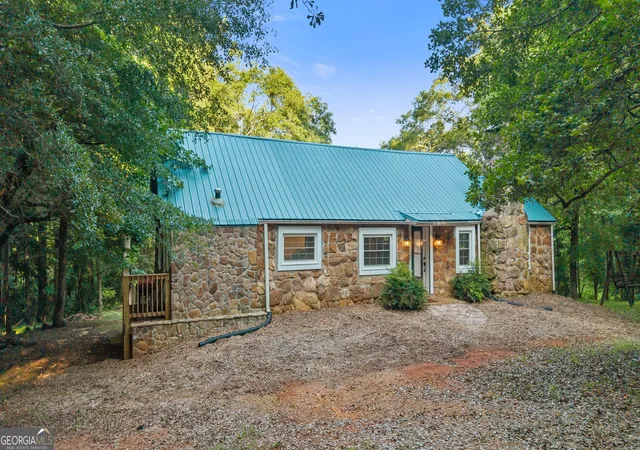 Photo 3 of Single family home for sale at 973 Floyd Rd, Danielsville, GA 30633 | MLS# 10804039 | Listing updated on 2026-09-08