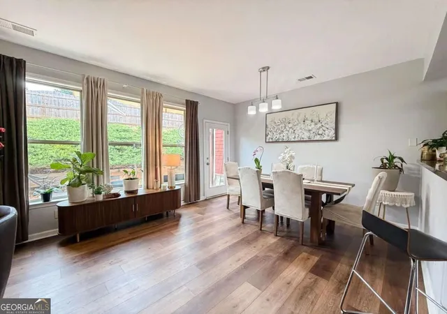 Photo 3 of Townhouse for sale at 2946 Oshields Ct Sw #3, Marietta, GA 30060 | MLS# 10842174 | Listing updated on 2026-09-09