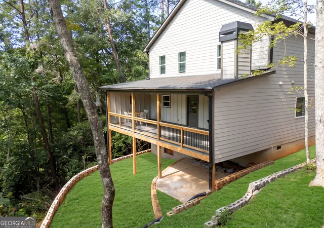 Photo 3 of Single family home for sale at 138 Alte Bruecke Strasse, Helen, GA 30545 | MLS# 10834511 | Listing updated on 2026-09-17