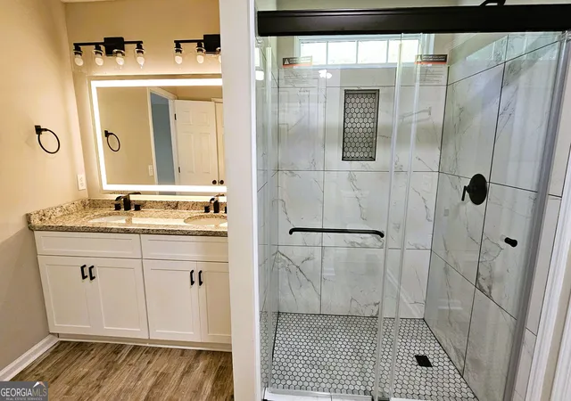 Photo 4 of Single family home for sale at 528 Lazy River Ln, Woodstock, GA 30188 | MLS# 10805603 | Listing updated on 2026-09-07